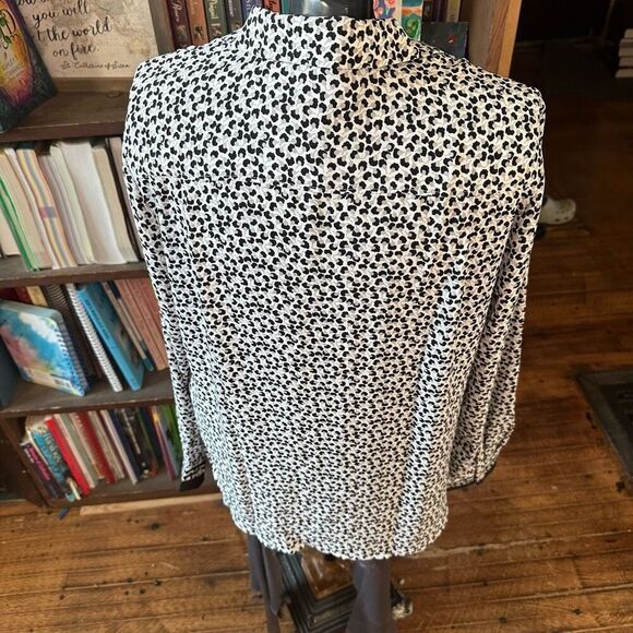 Loft polka dot business casual button down S shirt - Picture 2 of 3